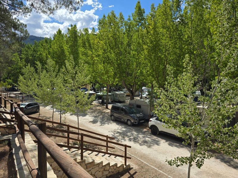 El otoño hace magia en Camping Río Mundo. ¡Última oportunidad para visitarnos!