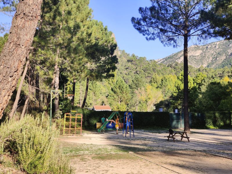 Las razones por las que sí debes ir de camping con tus hijos